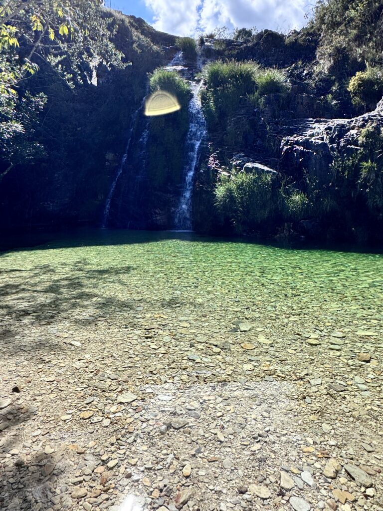 Cachoeira Lagoa Azul em Capitólio durante passeio de barco